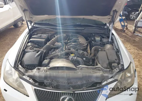 2006 Lexus Is 350 z USA, uszkodzony, nr VIN JTHBE262062000929